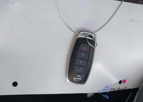 2024 Nissan Kicks Sr z USA, uszkodzony, nr VIN 3N1CP5DV8RL549685